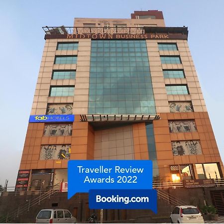 Fabhotel Mid Town Grand Panchkula Extérieur photo