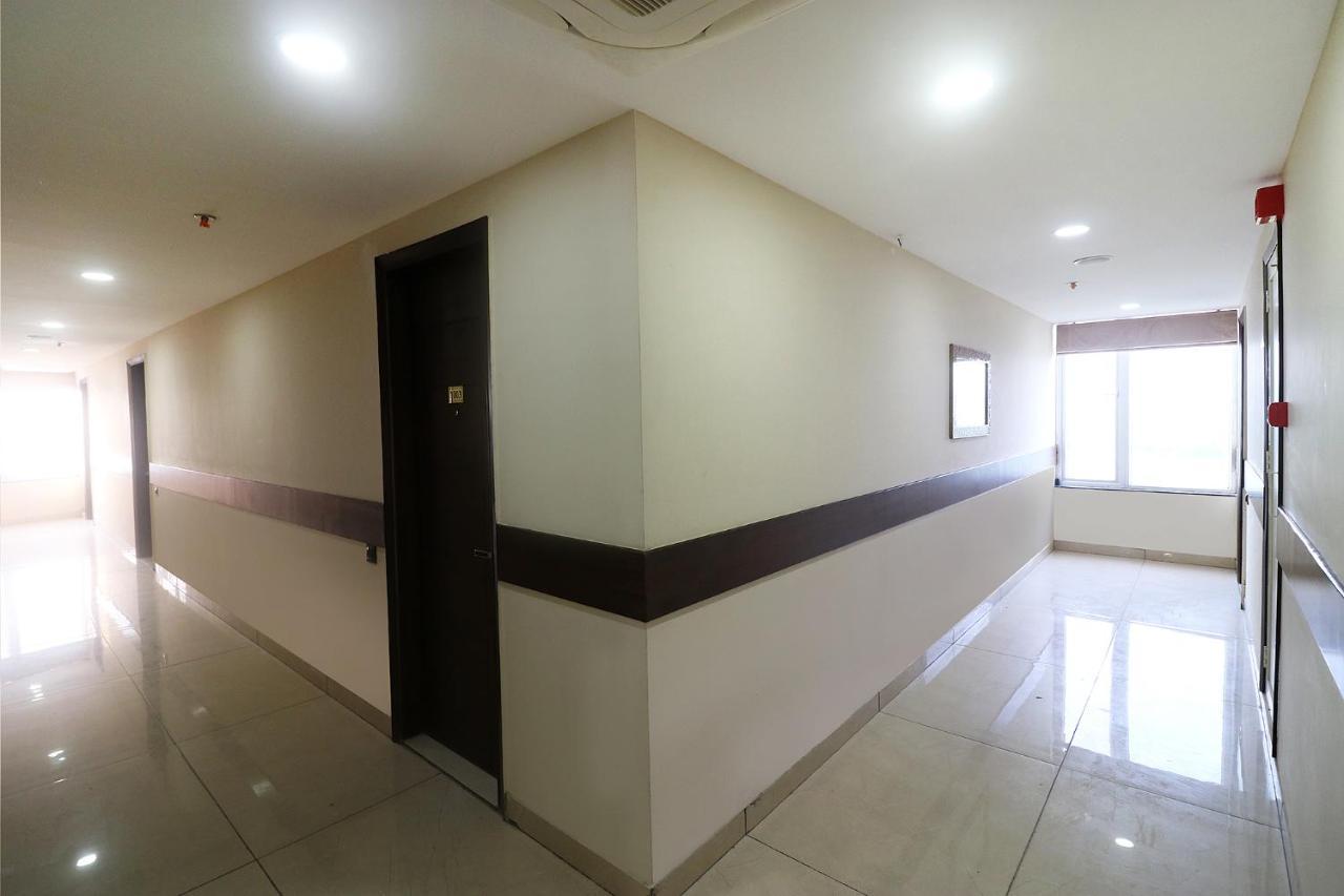 Fabhotel Mid Town Grand Panchkula Extérieur photo