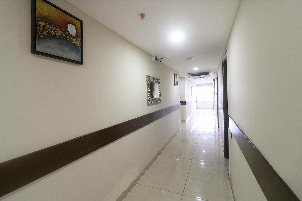 Fabhotel Mid Town Grand Panchkula Extérieur photo